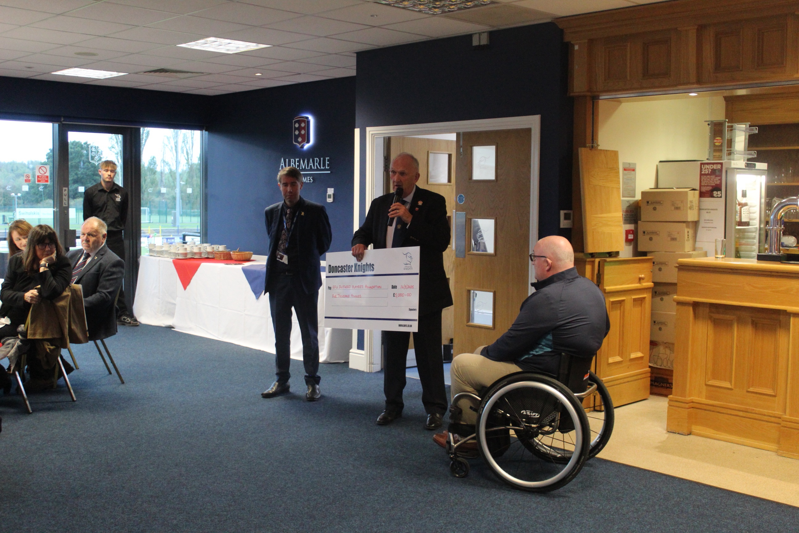Doncaster Knights Raise £5,000 for the IPF