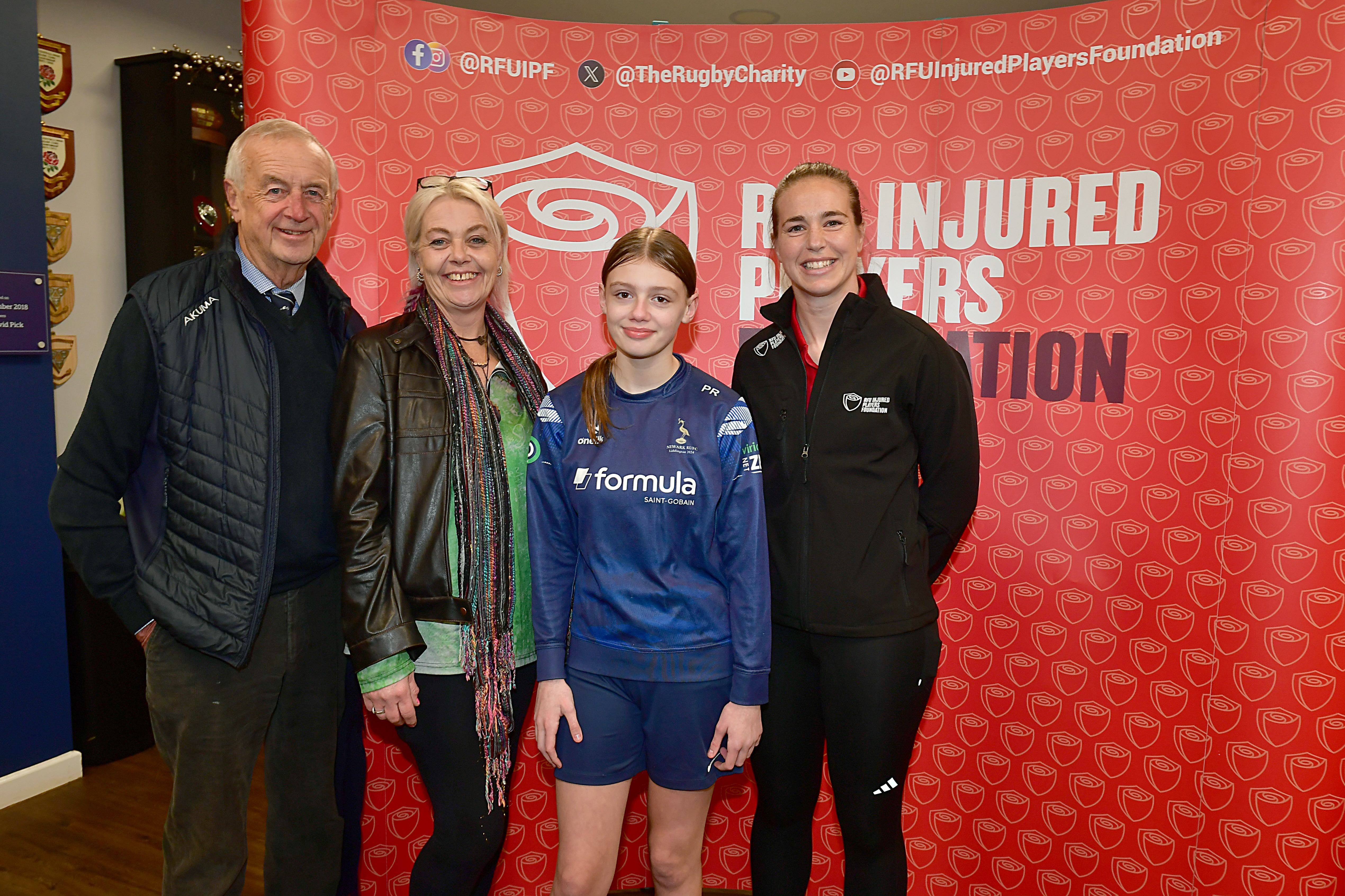 Newark Rugby Club wins coaching session with Rugby World Cup winner &  IPF Ambassador Emily Scarratt